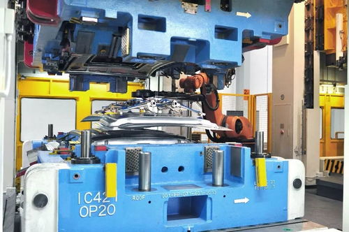 探秘天际汽车匠心智造工厂 首台ME7量产车下线，橡胶制品助力品质升级